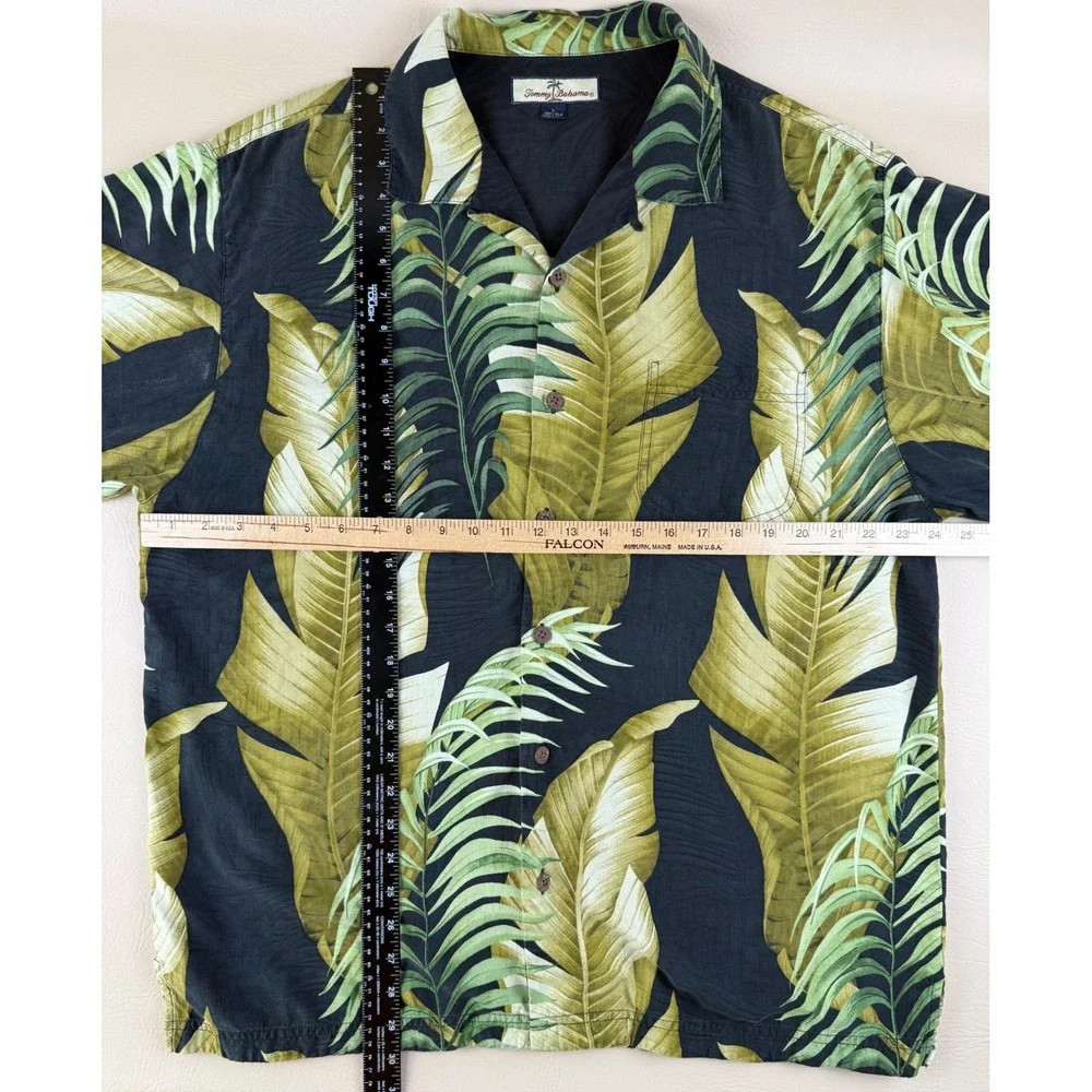 Tropical Palm Leaf Silk Camp Shirt Large Tommy Bahama Relax